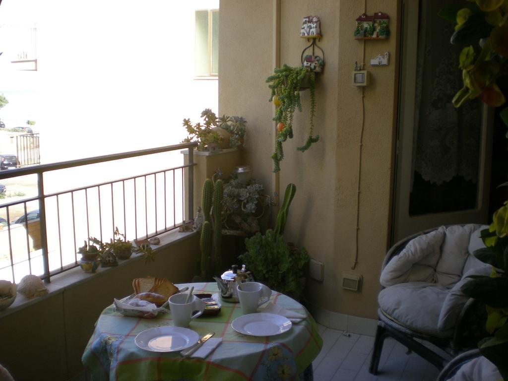 Orizzonte B&B Чефалу Стая снимка