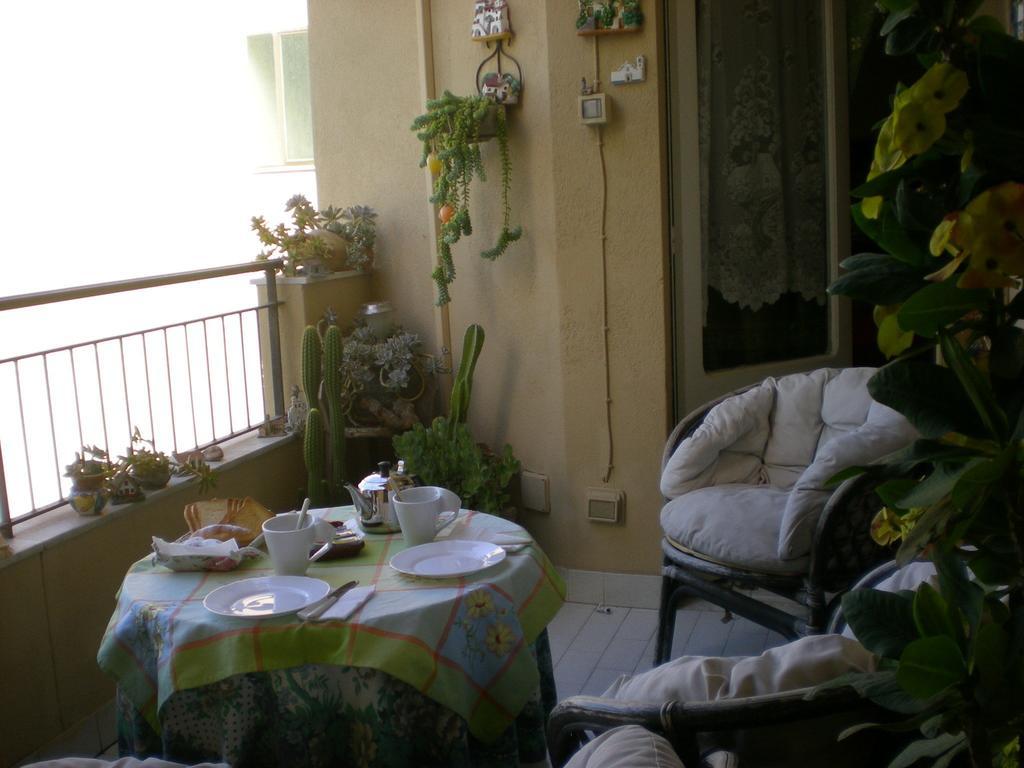 Orizzonte B&B Чефалу Стая снимка